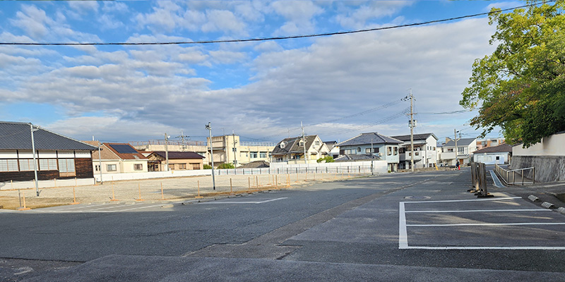 御本社北側駐車場画像
